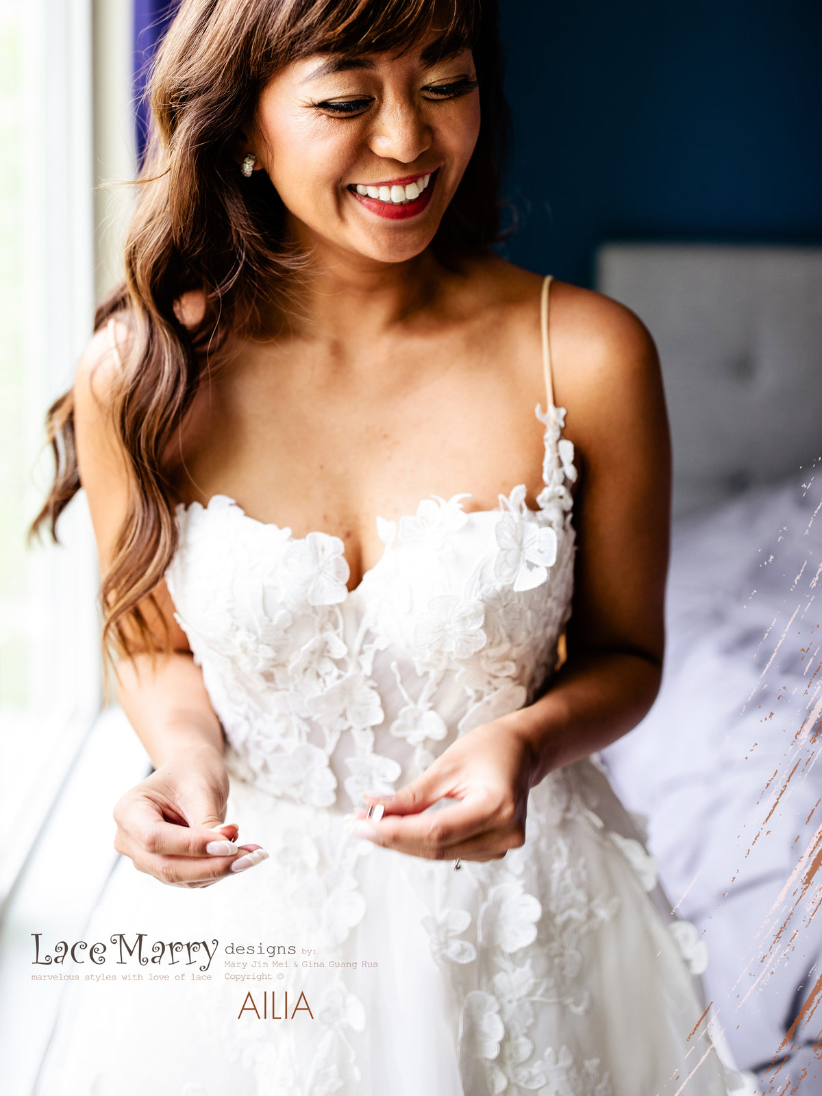 AILIA / Sweetheart Wedding Dress with Spaghetti Straps