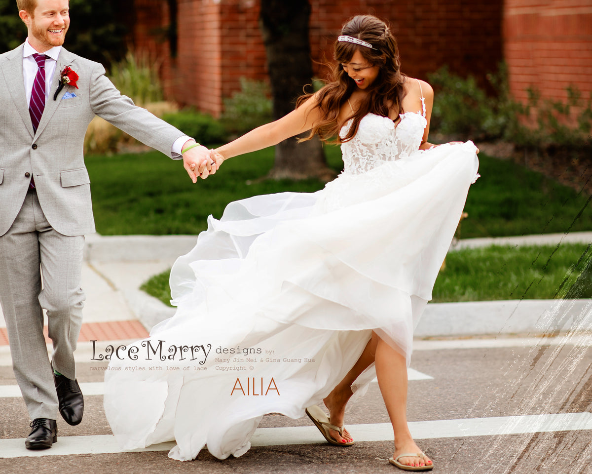 AILIA / Sweetheart Wedding Dress with Spaghetti Straps