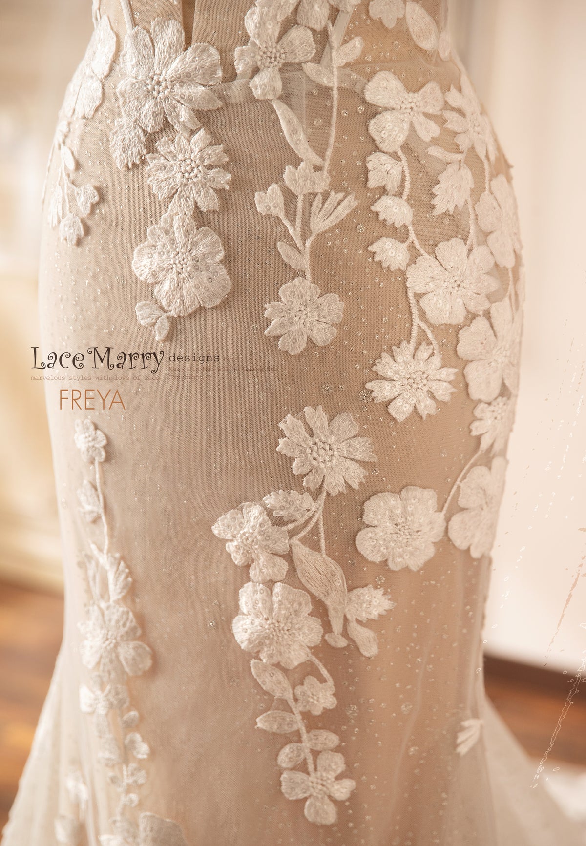 FREYA / Fitted Glitter Wedding Dress with Gorgeous Flowers