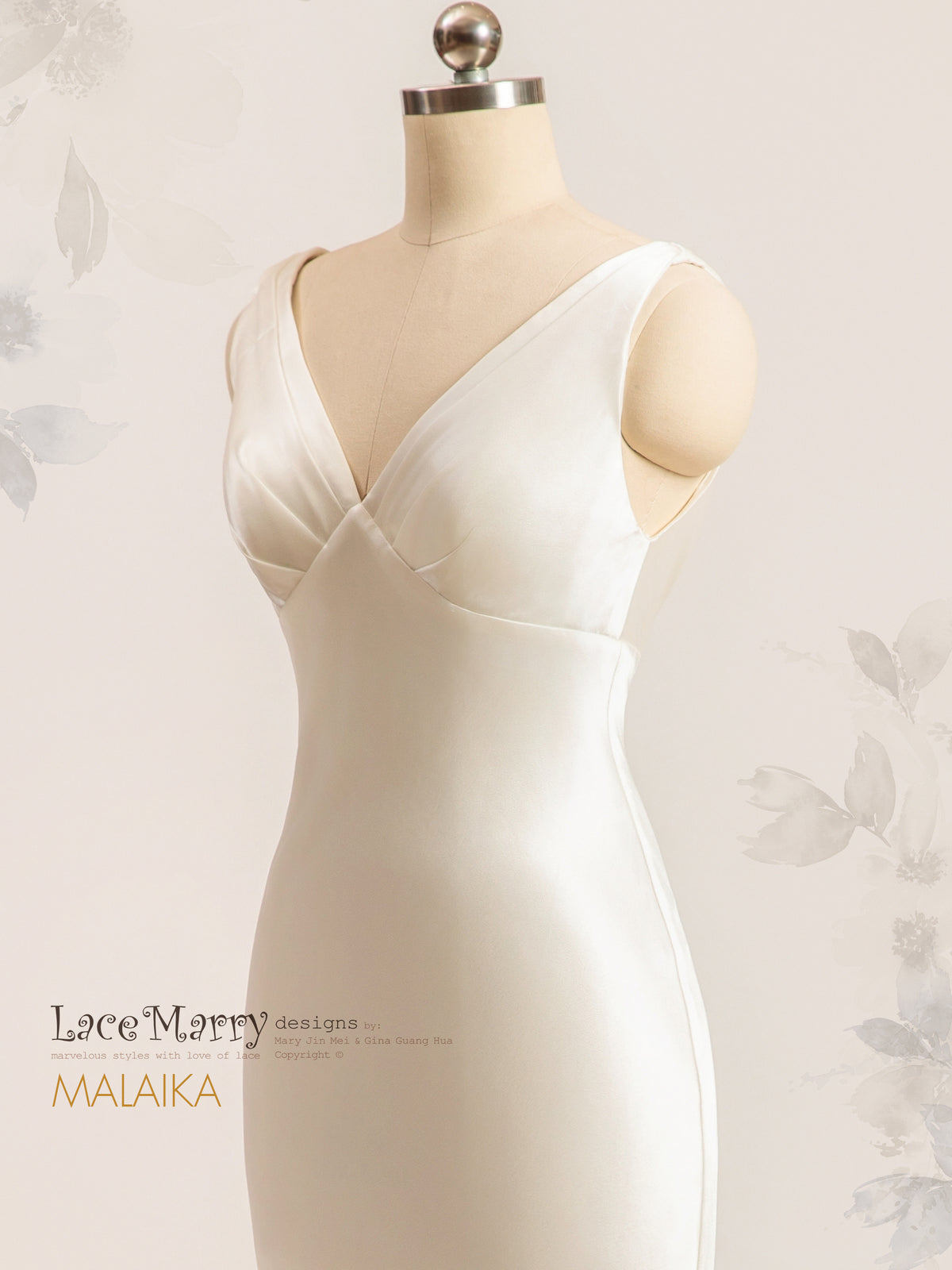 MALAIKA / Plain Wedding Dress with V Neckline