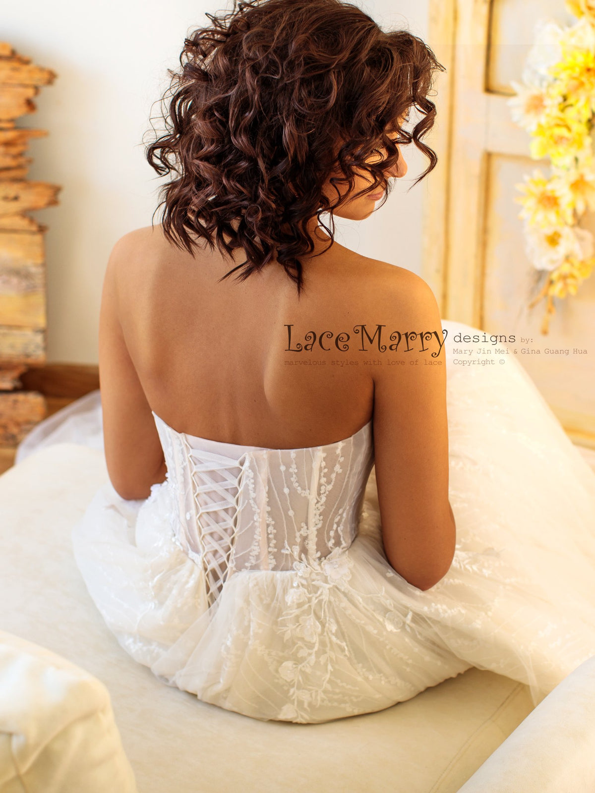 Fullness Low Plunge Backless & Strapless Women's Bra Corset Bridal Lace,  Size 36B-White 